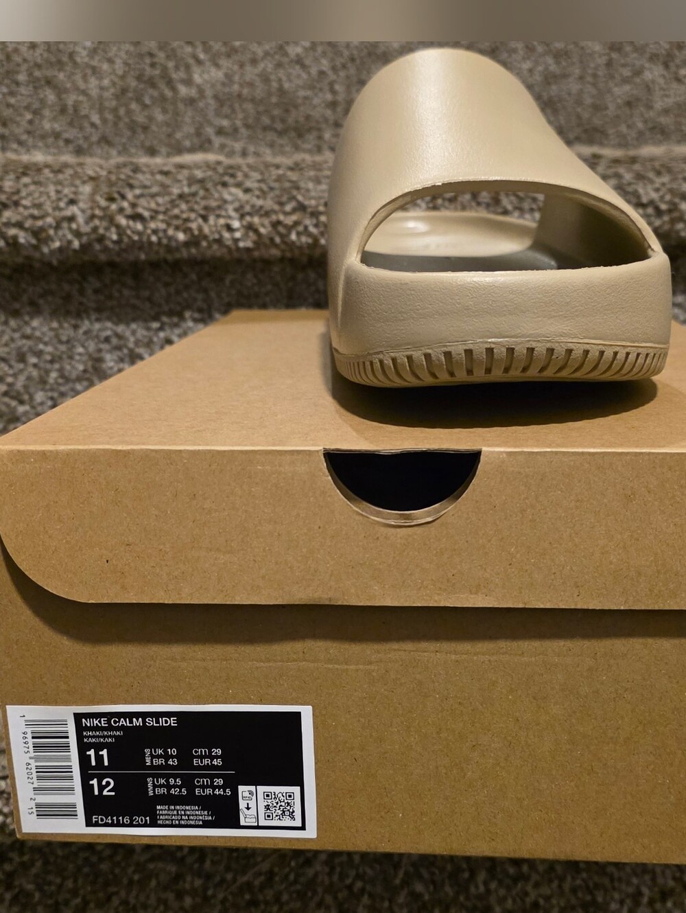 Nike Clam Slides/Box with label - Picture 4 of 4